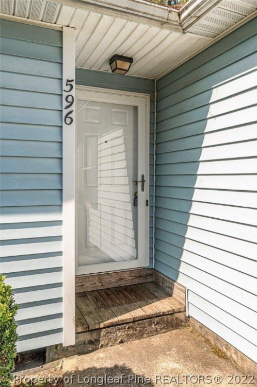 596 Countrytown Dr - Photo 4 of 21