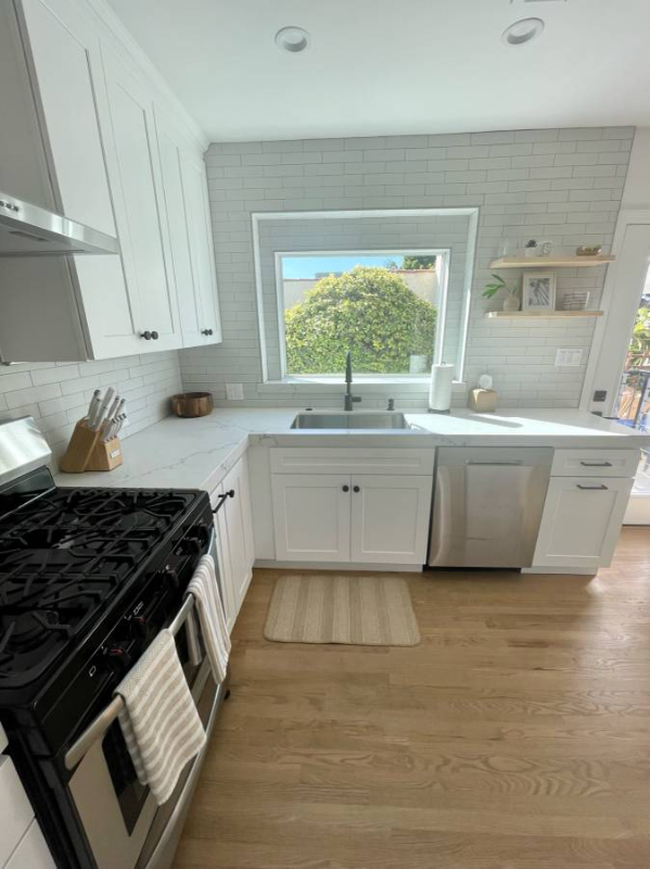 1644 Wellesley Ave - Photo 2 of 20