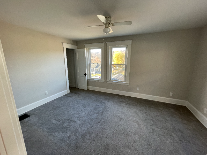 619 Elm St #2 - Photo 4 of 11