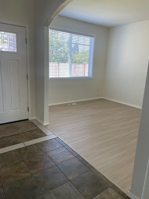 11117 132nd Street Ct E - Photo 3 of 20