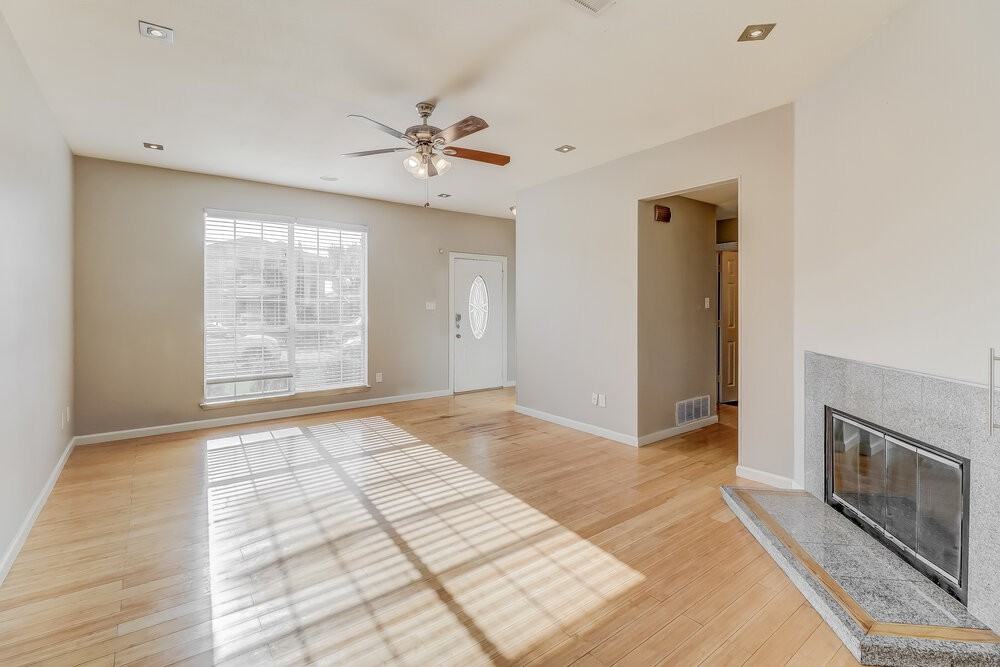 6418 Nicole Way - Photo 4 of 17