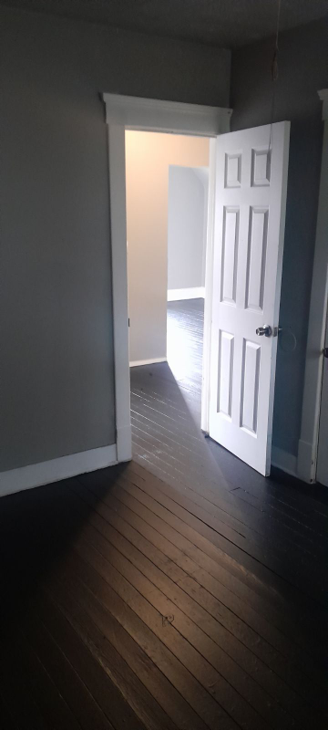 6153 Morton Ave - Photo 4 of 15