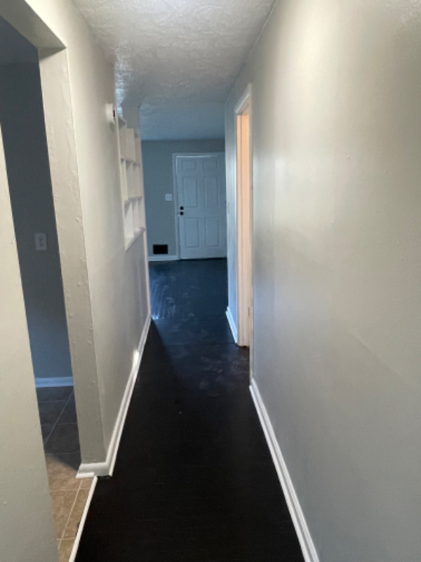 1737 W Gaulbert Ave #1 - Photo 6 of 8