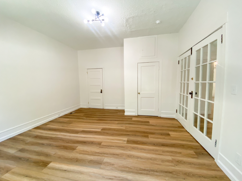 404 Lamont St - Photo 6 of 17