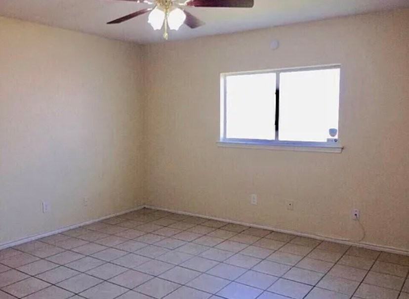 7620 Oak Chase - Photo 6 of 9