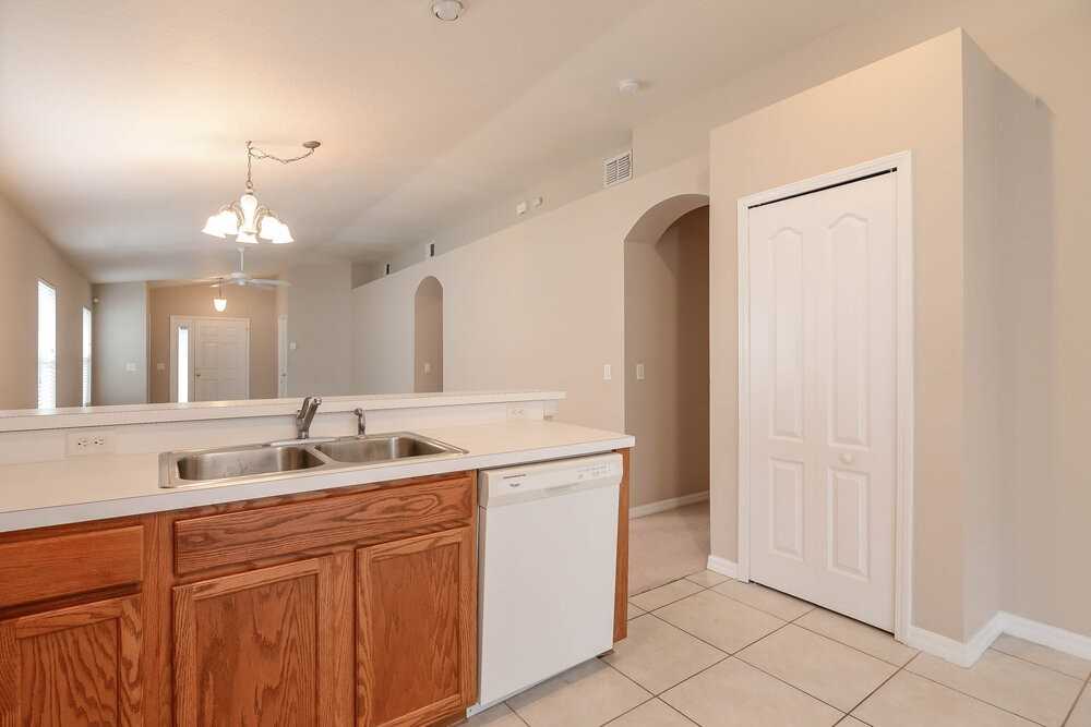 25924 Terrawood Loop - Photo 5 of 15