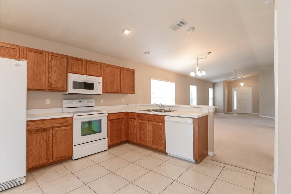 25924 Terrawood Loop - Photo 6 of 15