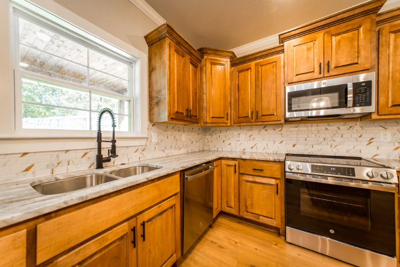 3560 Sylvia Springs Dr - Photo 6 of 20