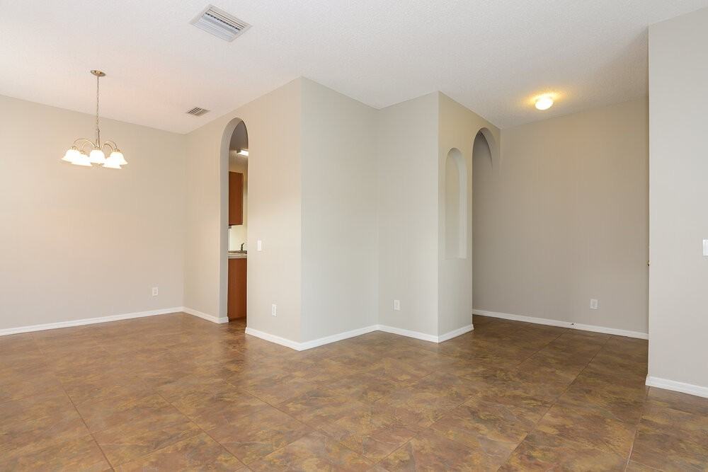 10728 Firebrick Ct - Photo 4 of 15