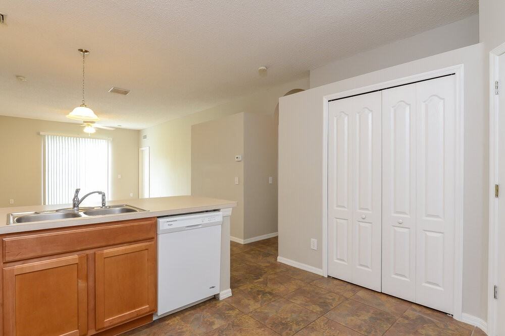 10728 Firebrick Ct - Photo 7 of 15