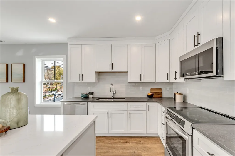 1000 Washington St #201 - Photo 3 of 17