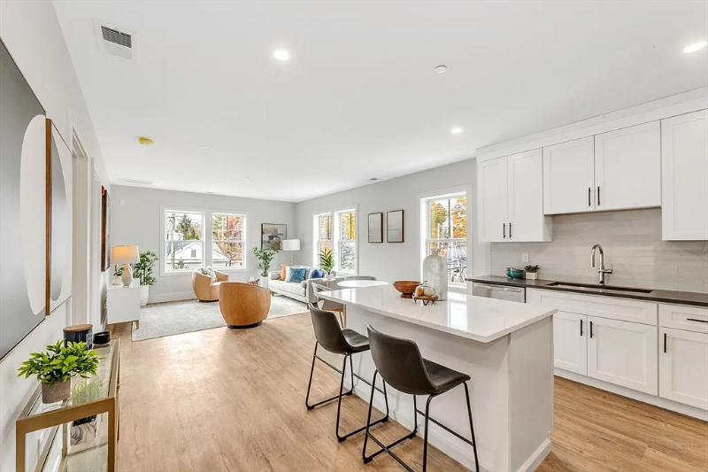 1000 Washington St #201 - Photo 5 of 17
