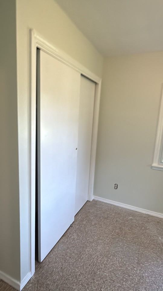1906 Guenther Rd - Photo 4 of 10