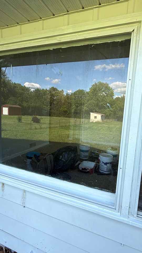 1906 Guenther Rd - Photo 7 of 10
