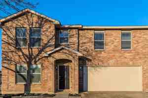 featured image of 16101 Hollyhill Ct