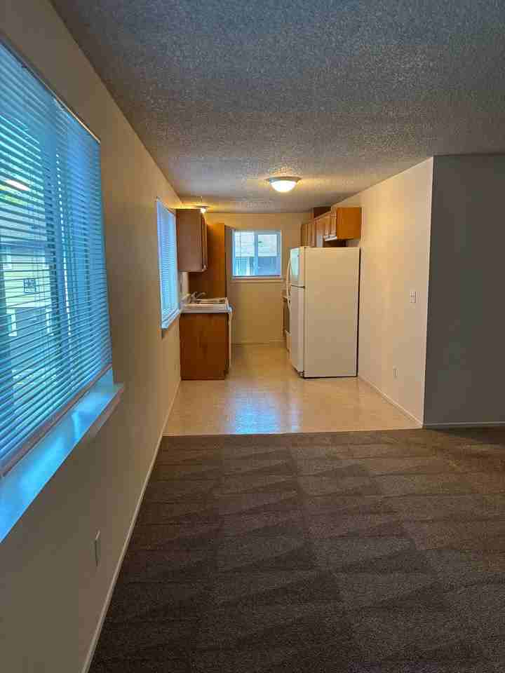 1626 S Kent Des Moines Rd #D - Photo 4 of 15