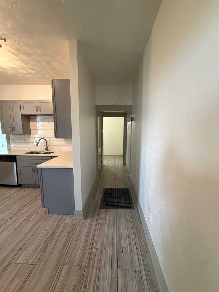 4127 Lakeman St - Photo 6 of 16