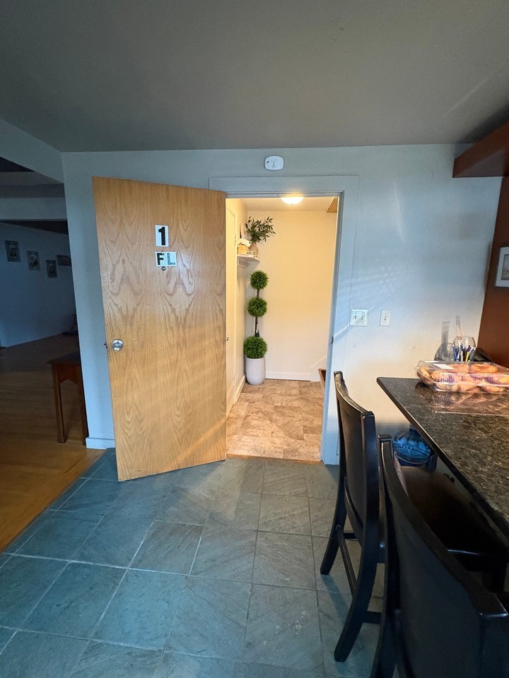 105 Robert Dr #1 - Photo 3 of 25