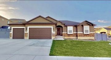 featured image of 7081 N Hollow View Ct