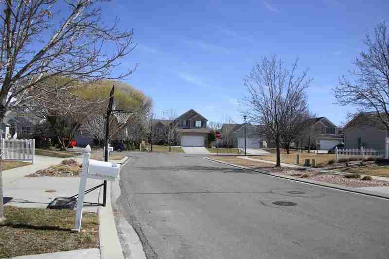 356 W Clintwood Dr - Photo 4 of 22