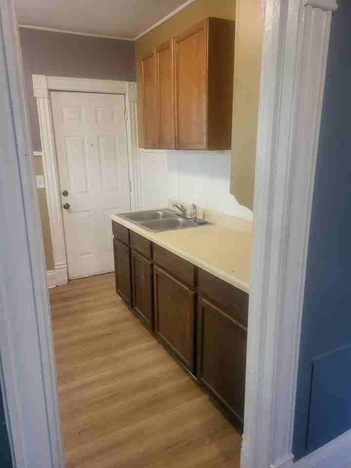 128 East St - Photo 7 of 16