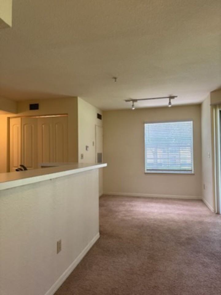 7270 Westpointe Blvd #924 - Photo 5 of 21