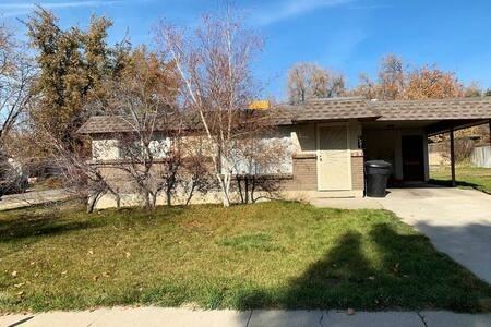 1881 E Wellington Cir #1 - Photo 3 of 11