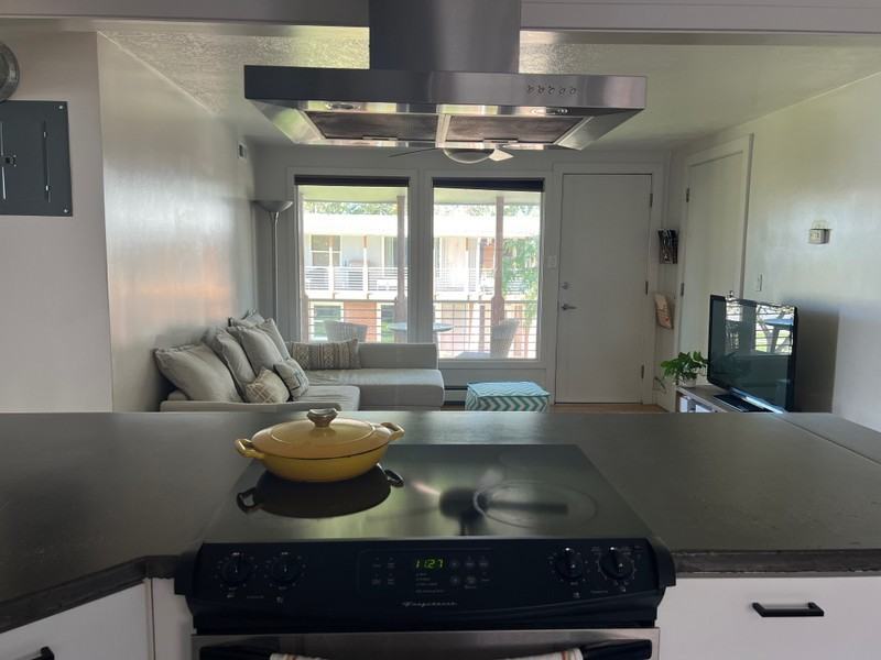 370 Wn #12 - Photo 2 of 12