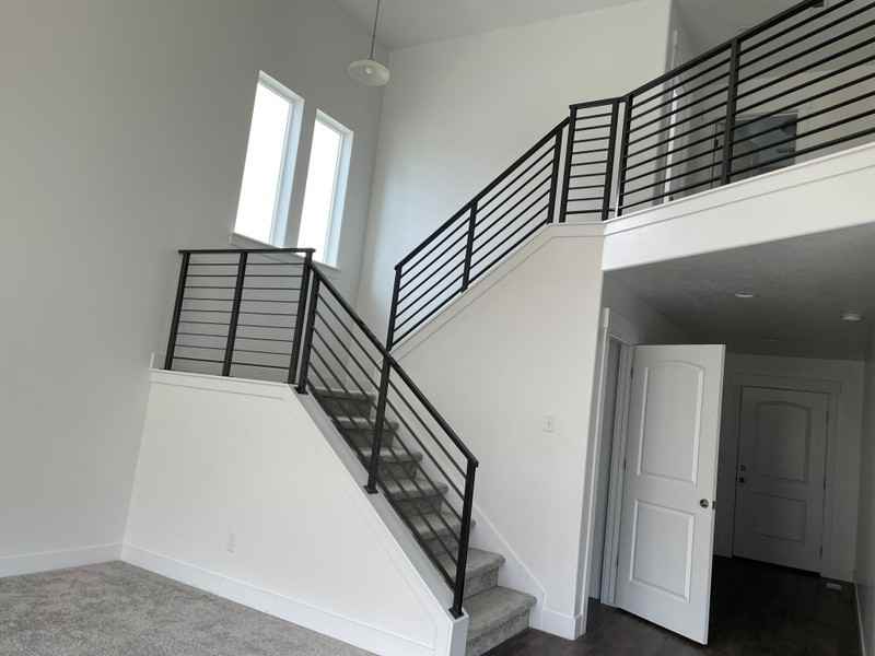 98 N Stone Gate Dr - Photo 3 of 13