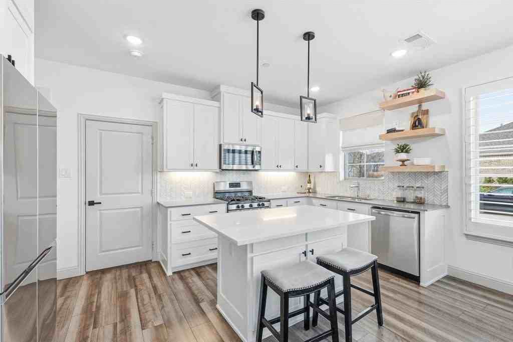 441 Matchbox St - Photo 2 of 20