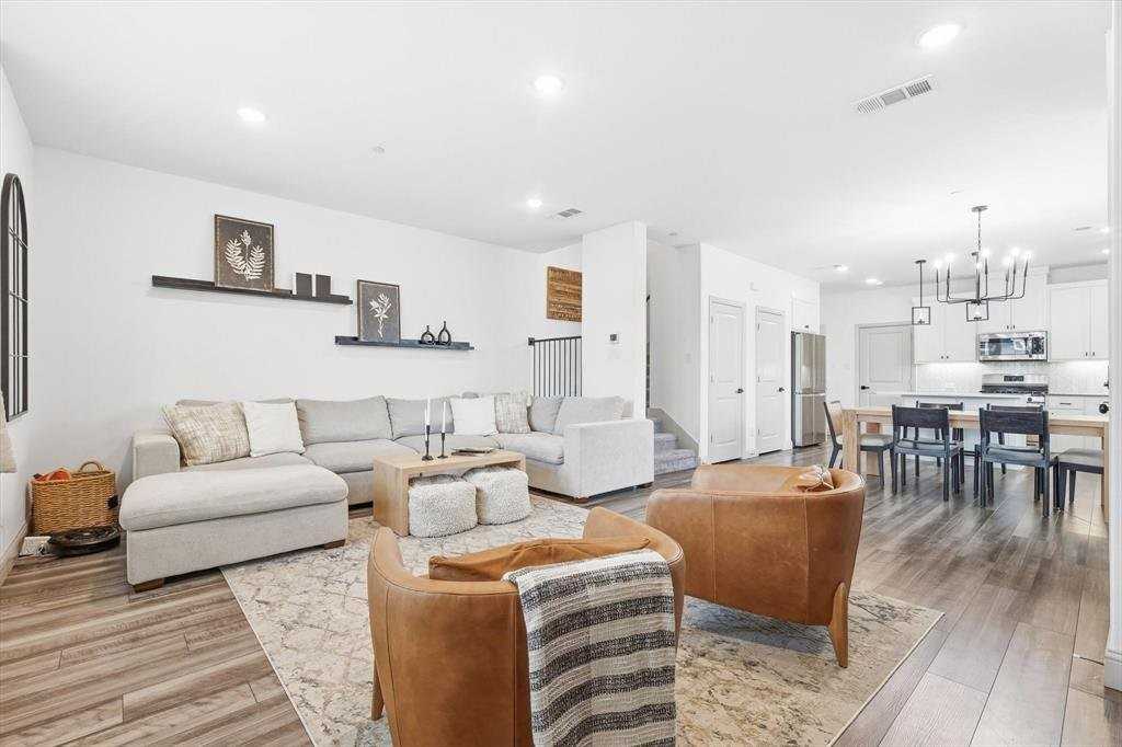 441 Matchbox St - Photo 6 of 20