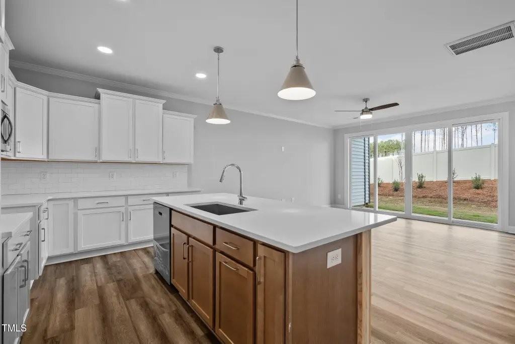 703 Jamescroft Way - Photo 2 of 13