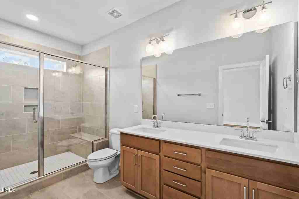 703 Jamescroft Way - Photo 5 of 13