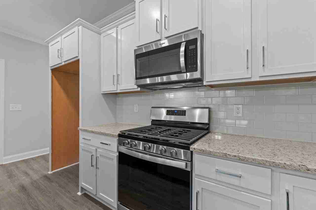 607 Marshskip Way - Photo 3 of 14