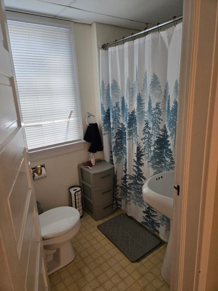 6031 Portland Ave #1 - Photo 5 of 6