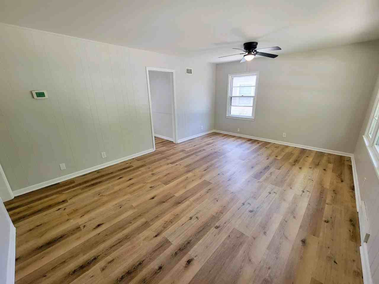 5935 E Bellaire St - Photo 4 of 18