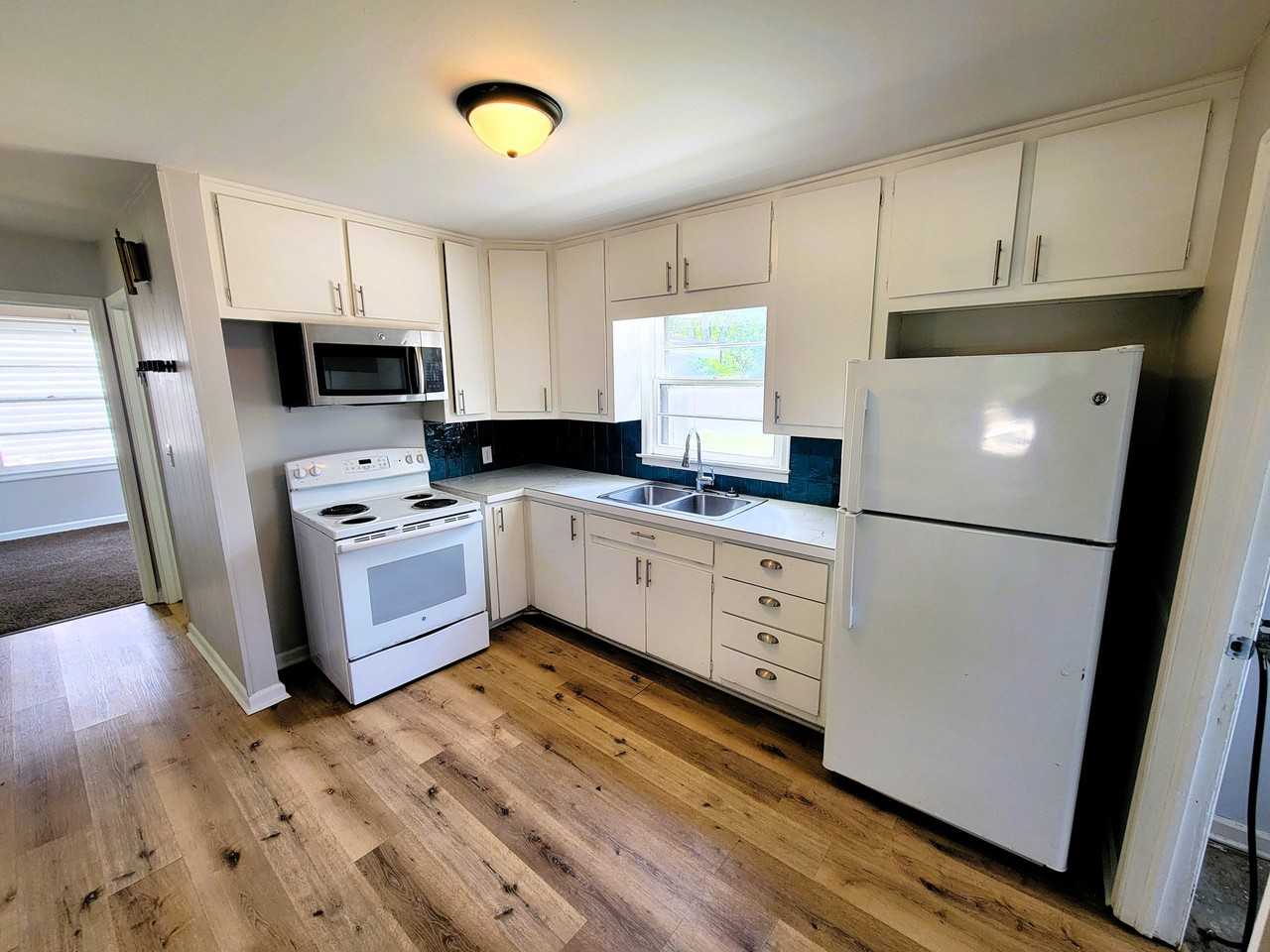 5935 E Bellaire St - Photo 7 of 18