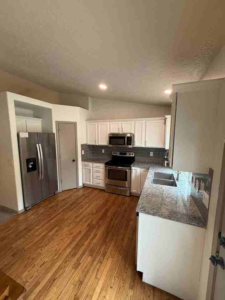 2650 N Chancery Way - Photo 4 of 18