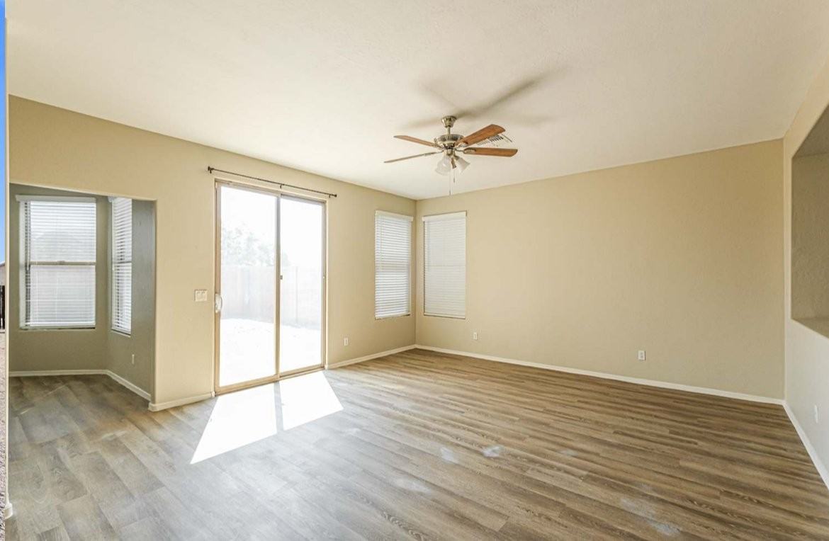 6824 S 30th Dr - Photo 3 of 12