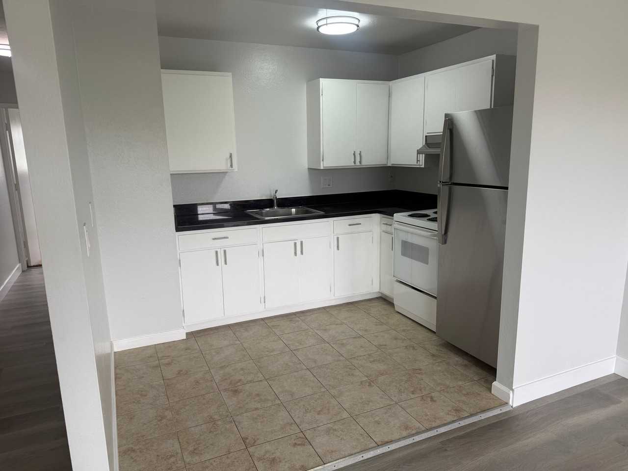 95 Clarendon Rd #4 - Photo 3 of 32