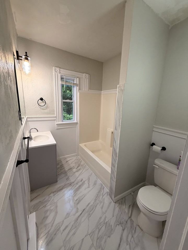 129 Poplar Ave - Photo 6 of 12