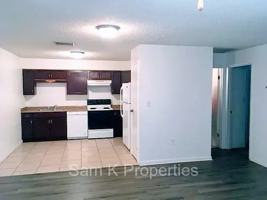 featured image of 331 W Alamo Dr