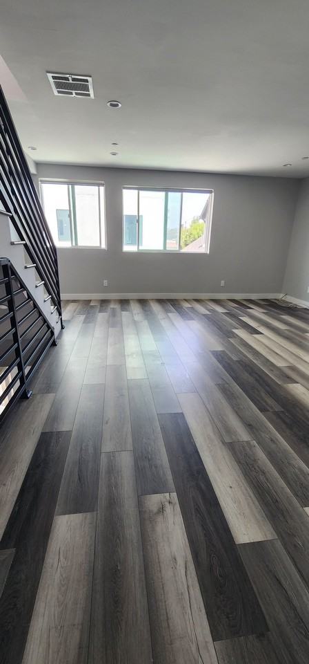 2408 Hauser Blvd - Photo 6 of 11