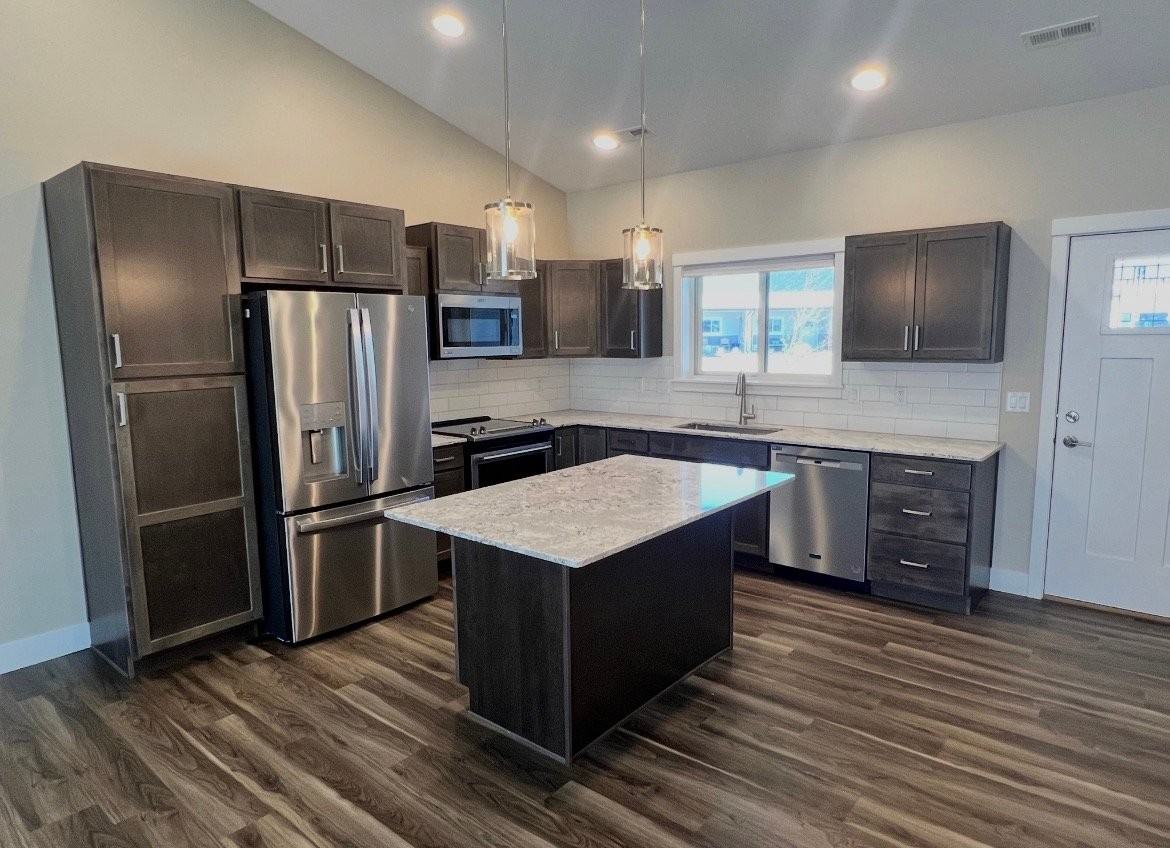 6330 Beckville Ln - Photo 2 of 8