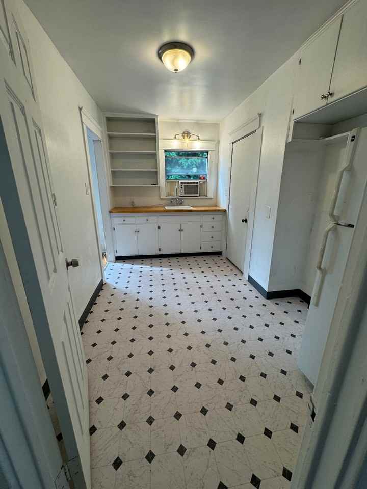 341 Redondo Ave - Photo 6 of 14