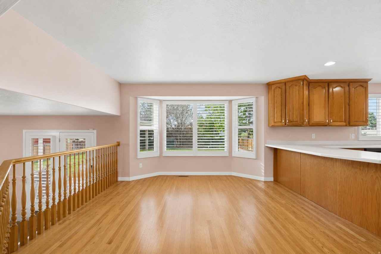1541 Ws - Photo 4 of 20