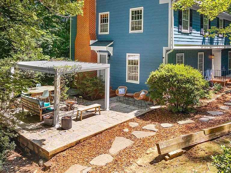 811 Kings Mill Rd - Photo 2 of 14