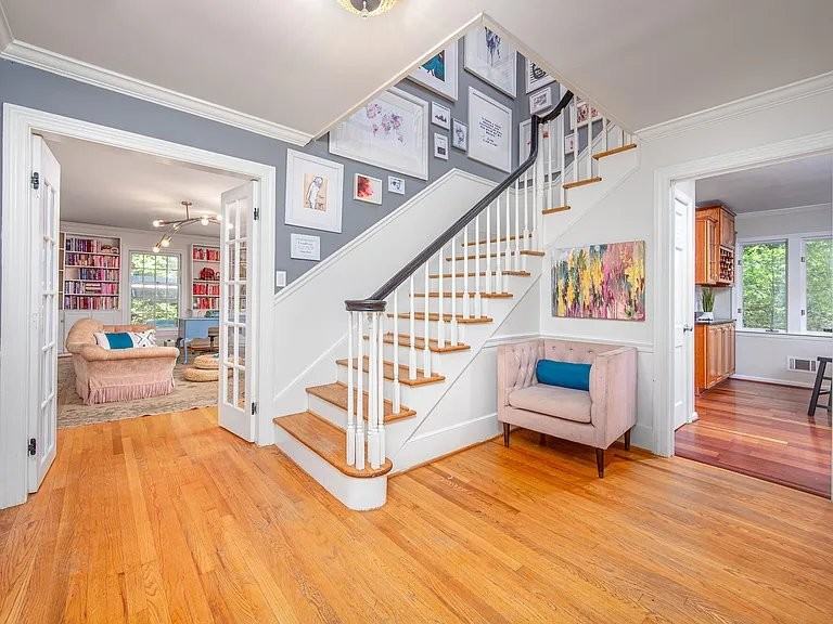 811 Kings Mill Rd - Photo 3 of 14