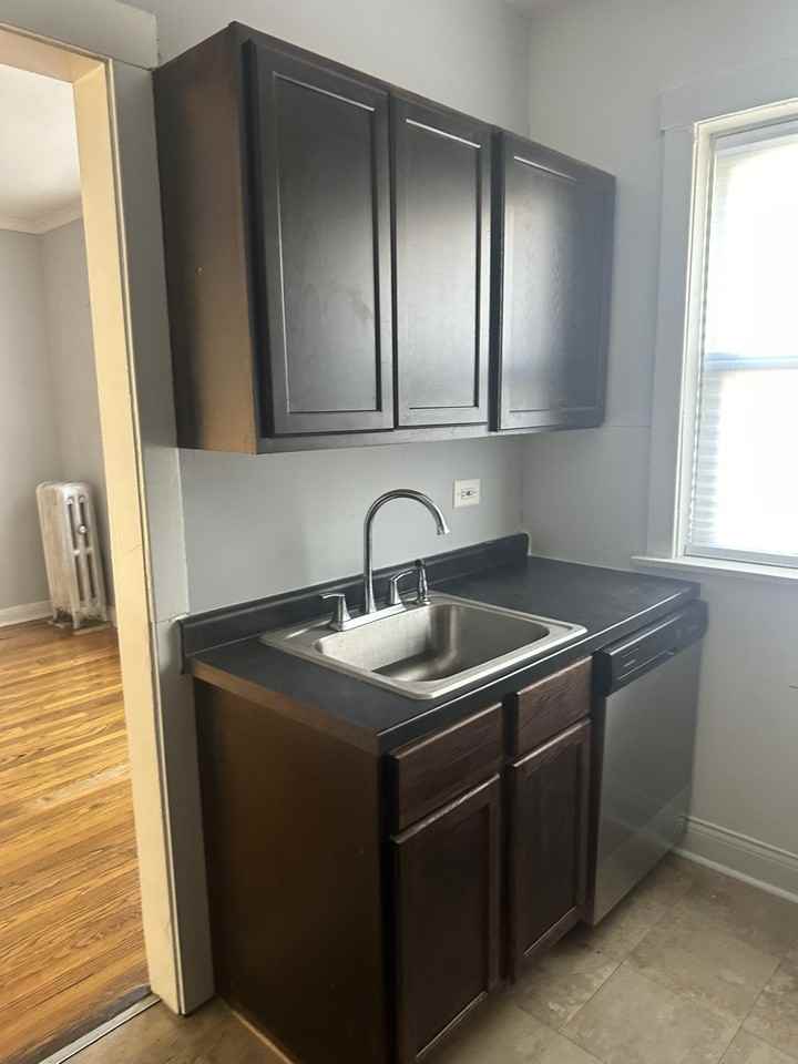1344 W Hood Ave #1B - Photo 7 of 12