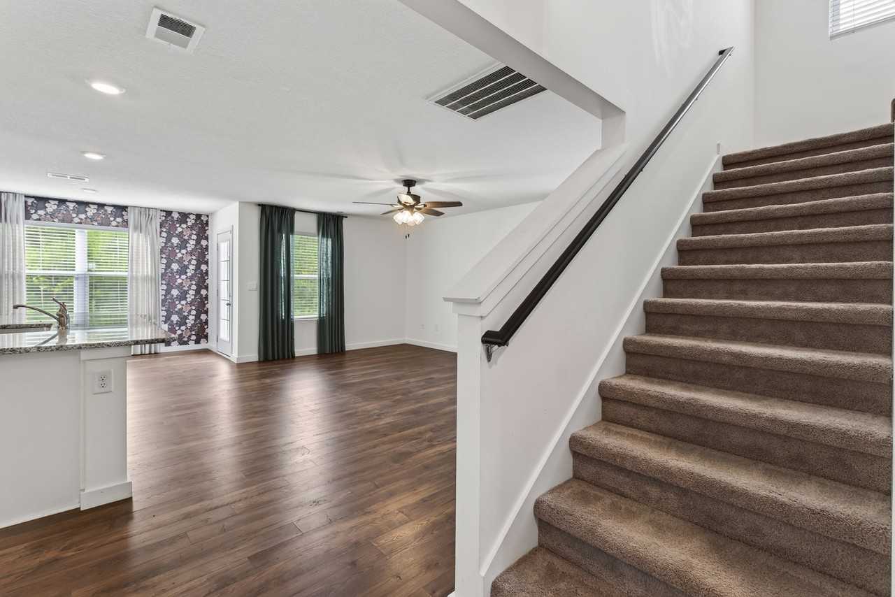 136 S Blissful Meadows Dr - Photo 3 of 19